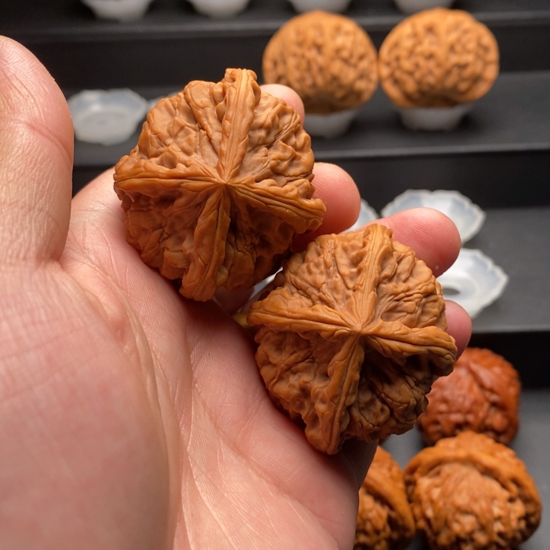 文玩核桃把件44.5老款四棱