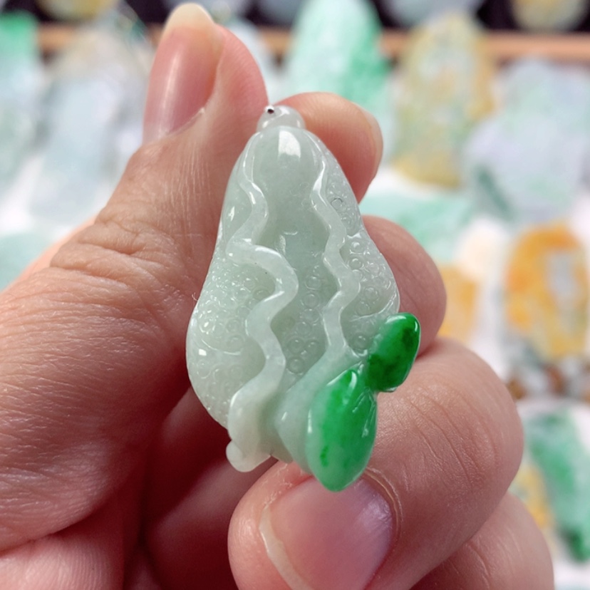 【闪购商品】翡翠吊坠(不含链)未镶嵌