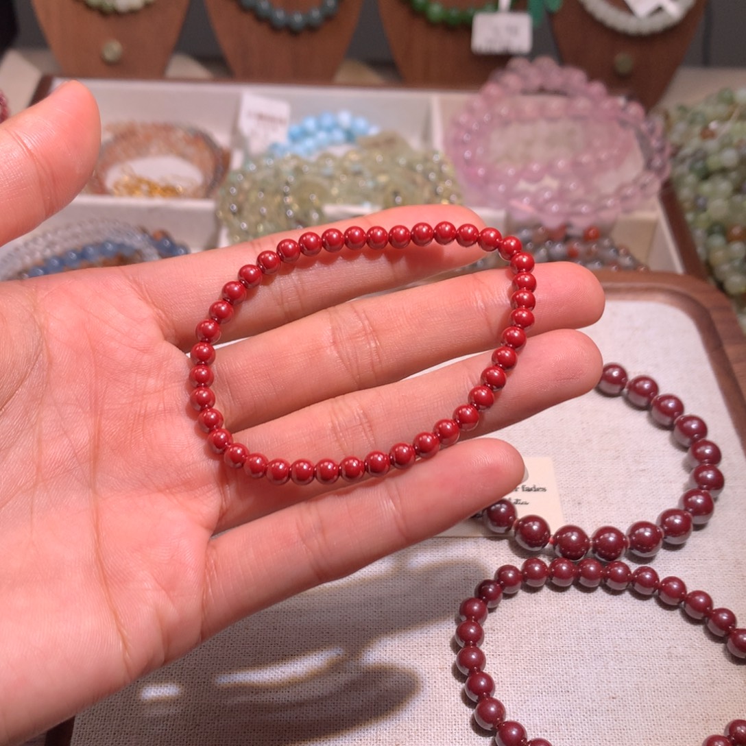 柒****和田玉未镶嵌手链