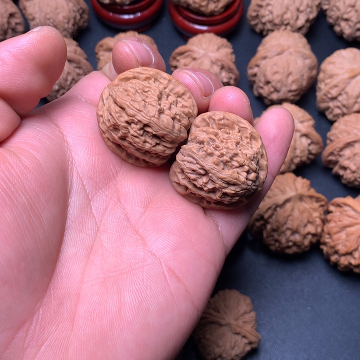 缪***哥文玩核桃把件32白狮子15