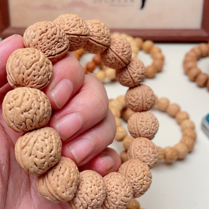 ****.桃核手串福袋原皮