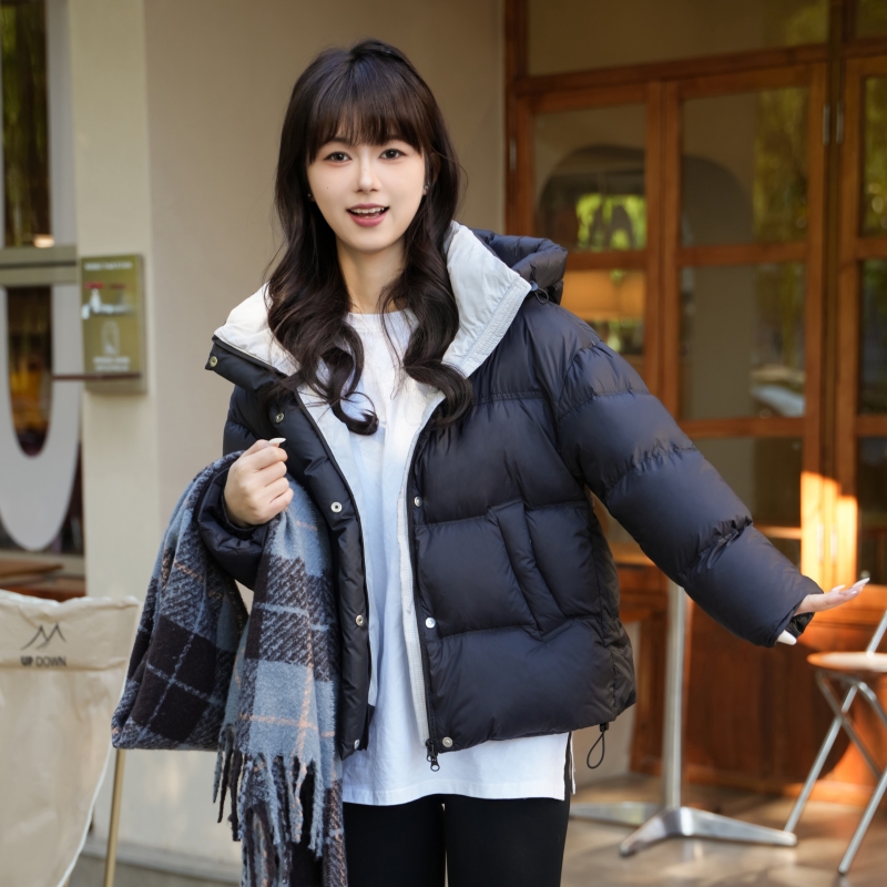 维琳格岚新款泡芙零压感抗寒连帽羽绒服短款女冬加厚撞色羽绒外套