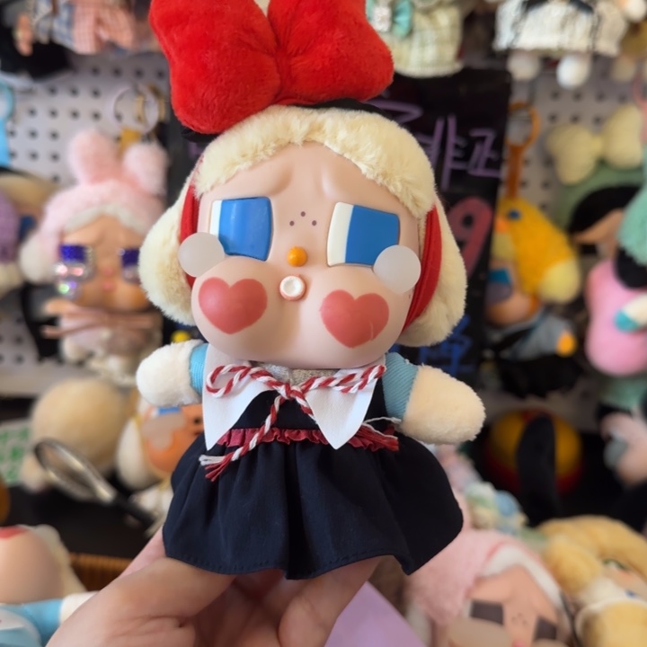 魔女爱丽丝默认微瑕