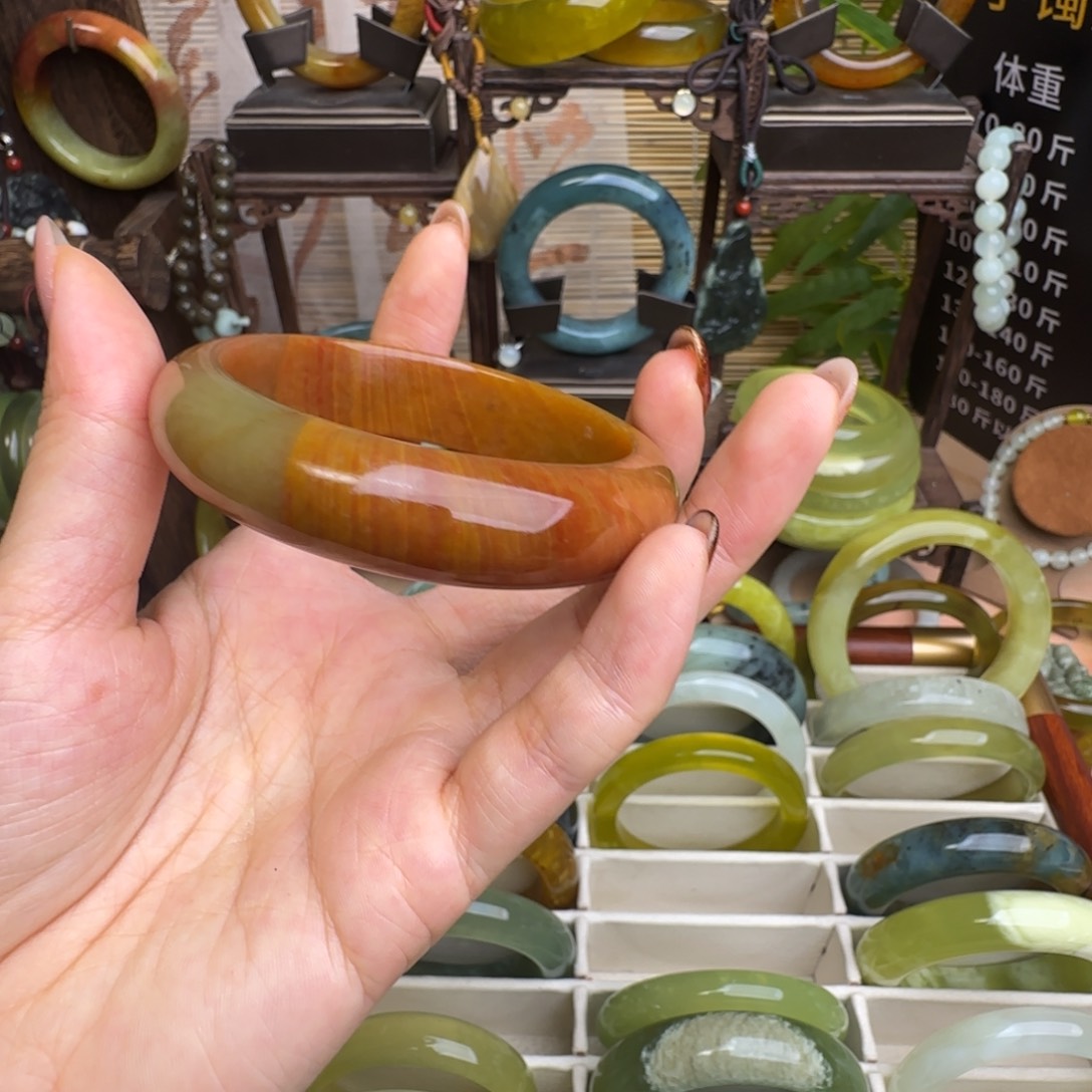 我***动岫玉未镶嵌手镯默认微瑕无科技