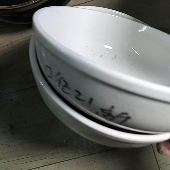 盘瓷片陶瓷杯盘壶碗都有