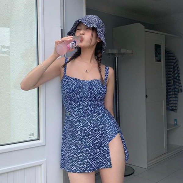 新款韩版碎花显瘦保守复古高腰高级裙式性感气质时尚女式温泉泳衣