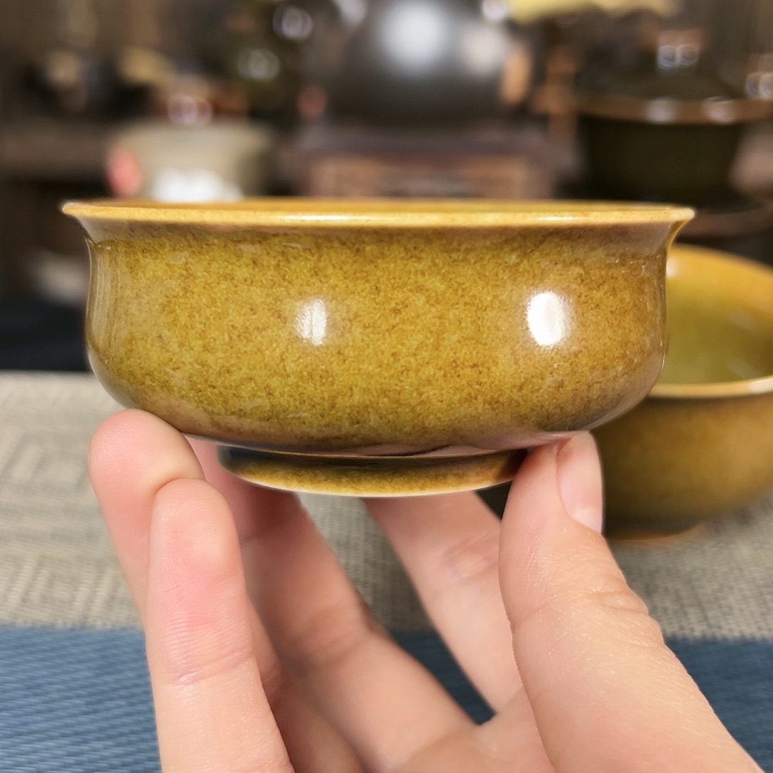 纯手工制作的鳝鱼黄色