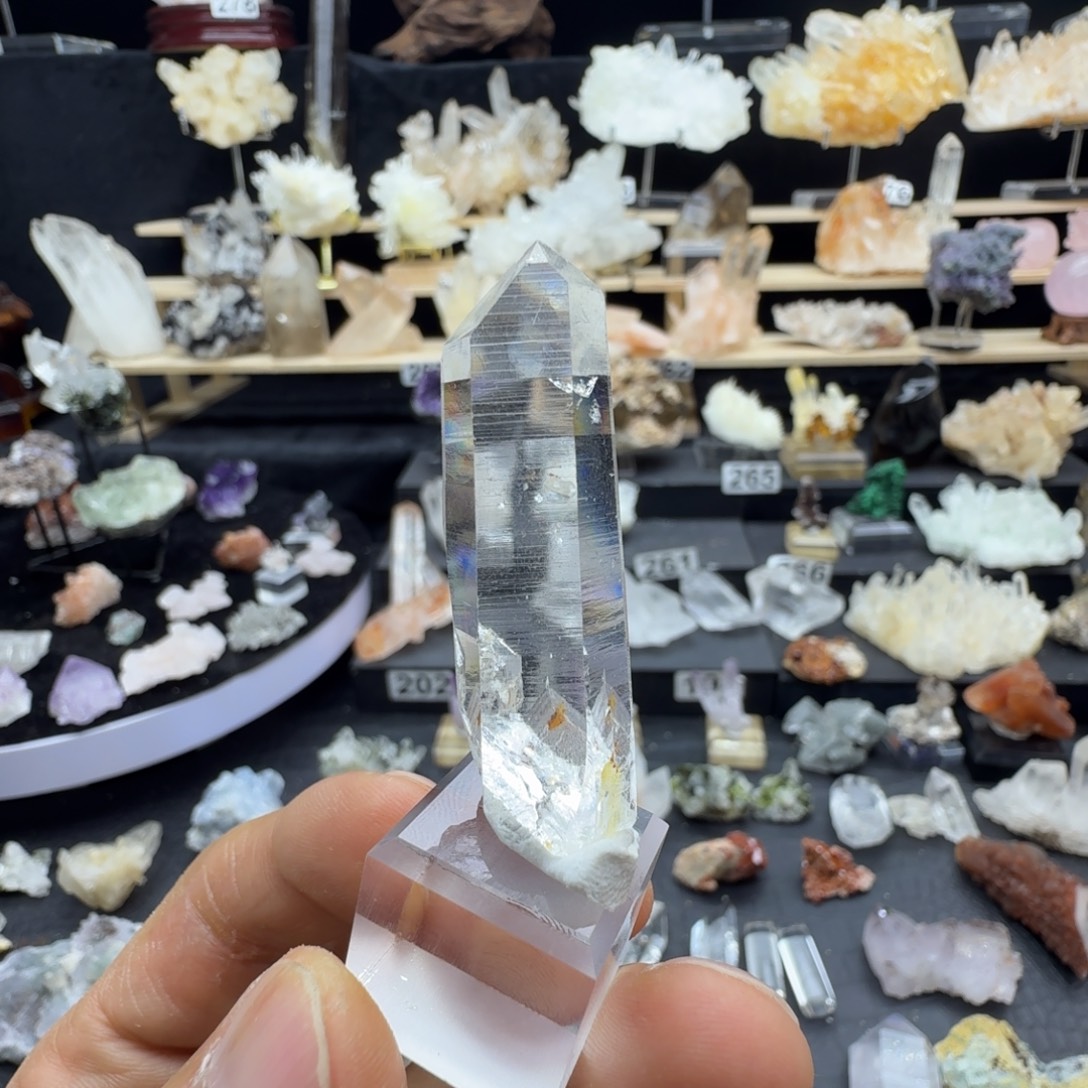 咖***冬石材天然水晶摆件