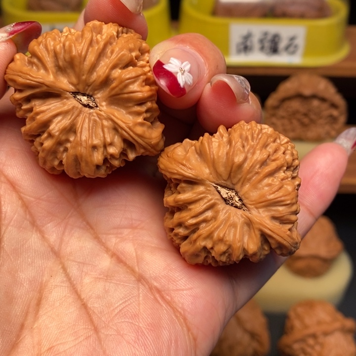 文玩核桃吊坠40南疆石