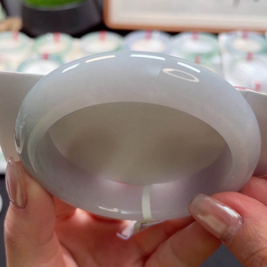 【闪购商品】翡翠手镯未镶嵌57宽胎肉细春彩圈粉3号