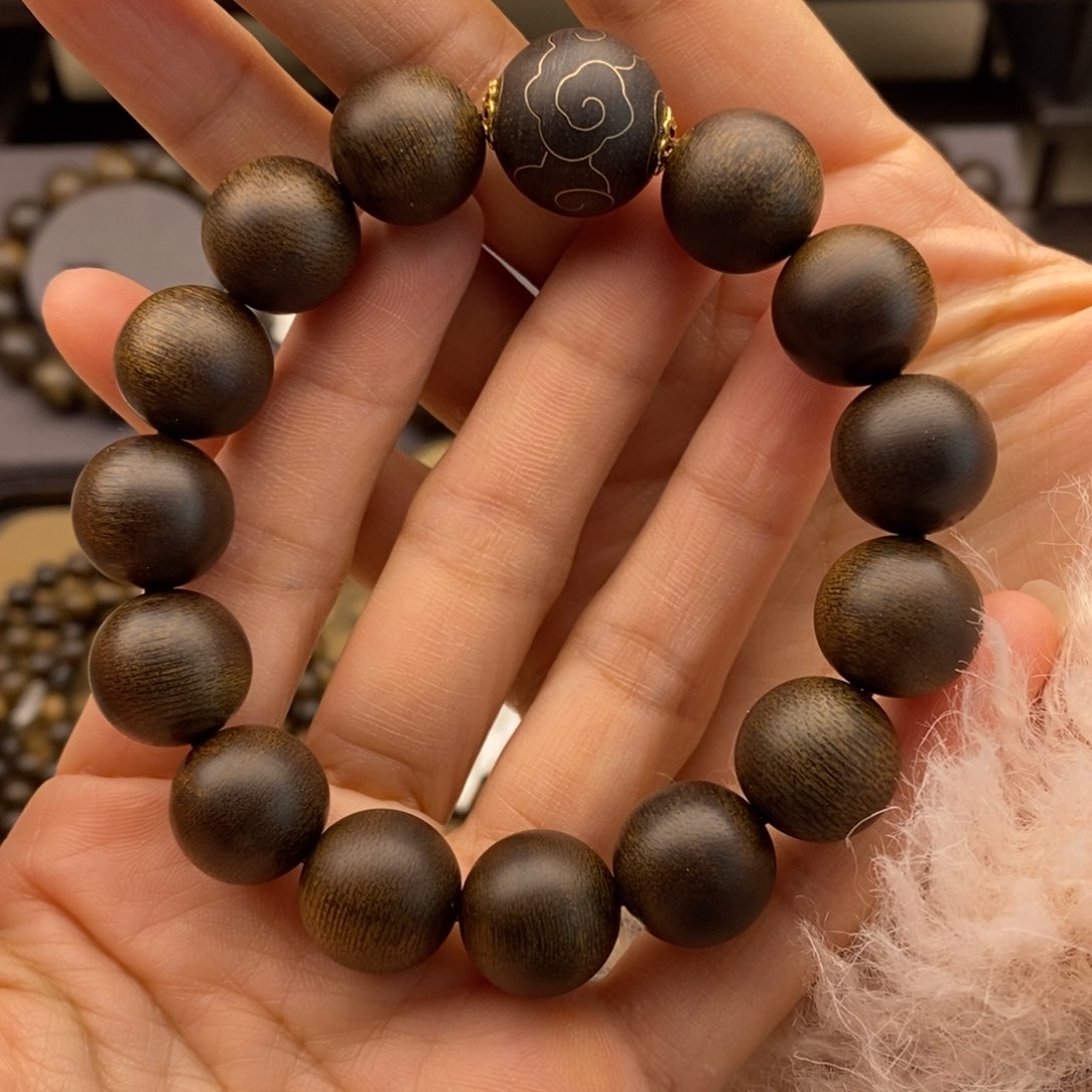 沉香手串百***子越南芽庄白棋1.4