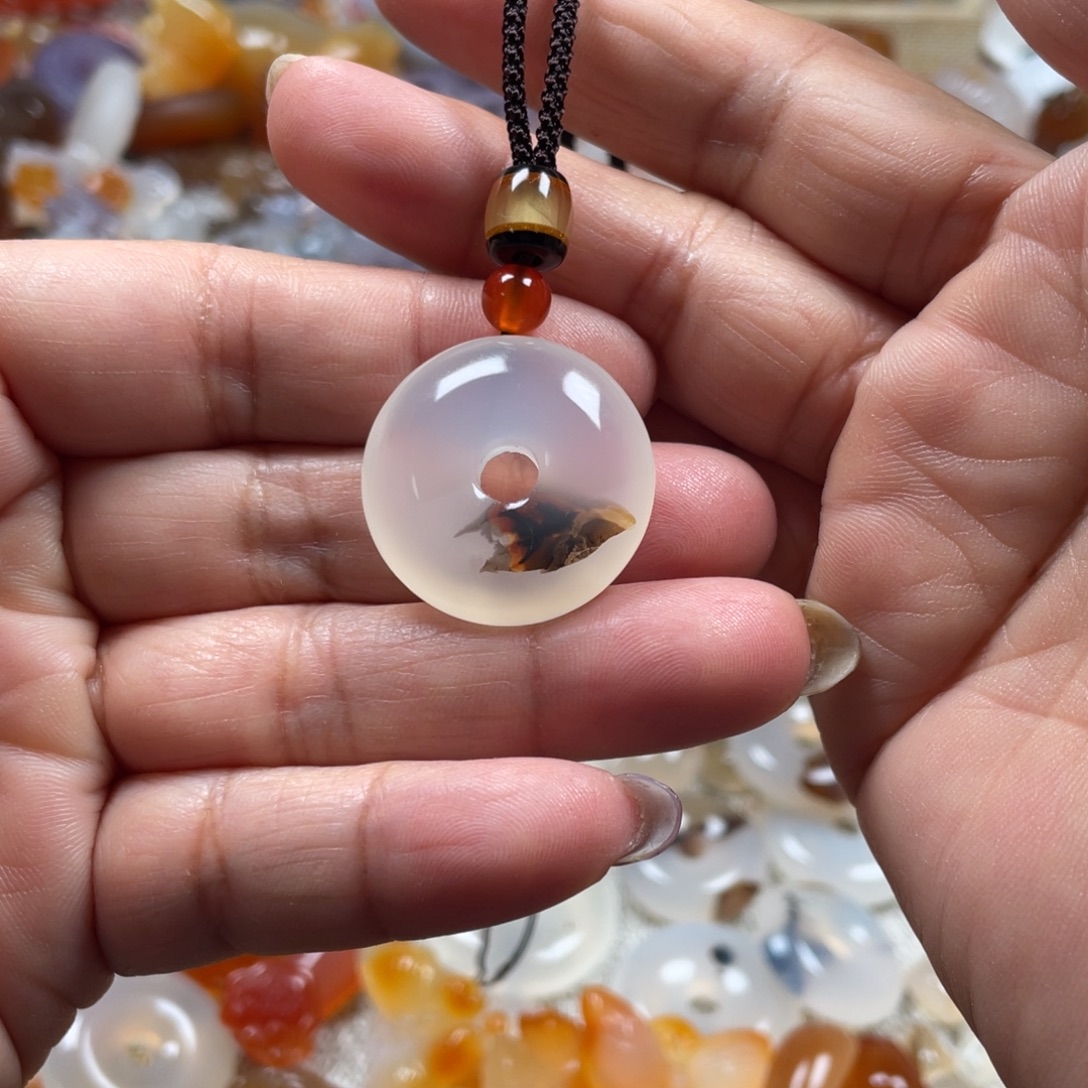 玛瑙/玉髓未镶嵌颈饰