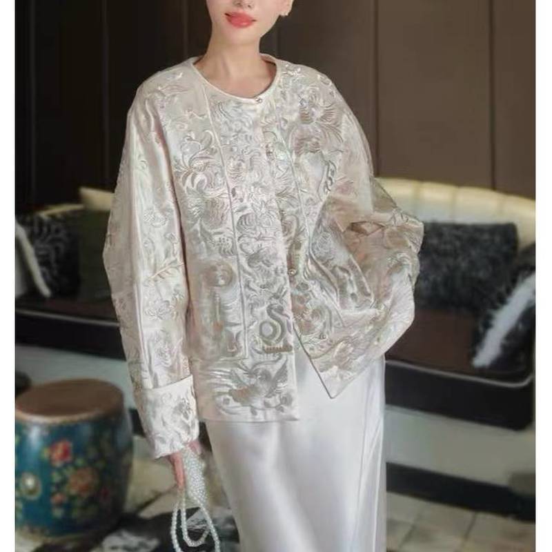 园园-【恣意盎然】新中式刺绣百搭加棉外套2024B2031