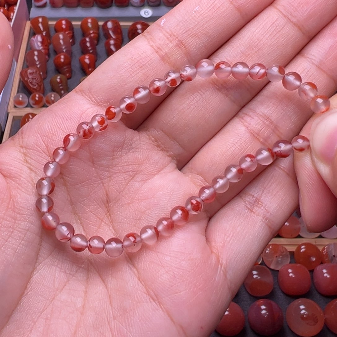 婷***南红玛瑙未镶嵌珠宝奇石