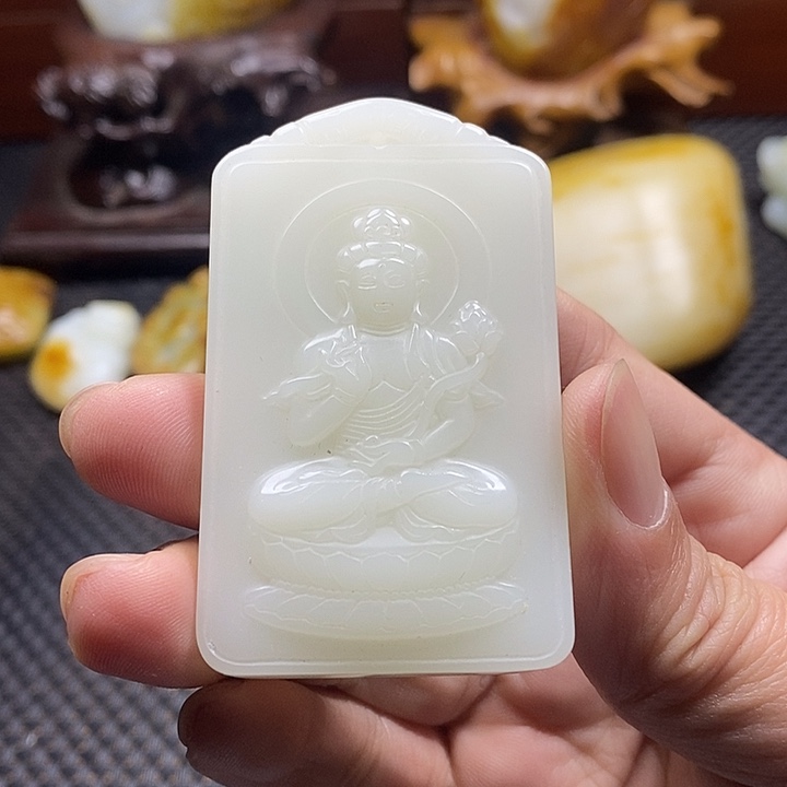 和田玉（糖玉）未镶嵌颈饰