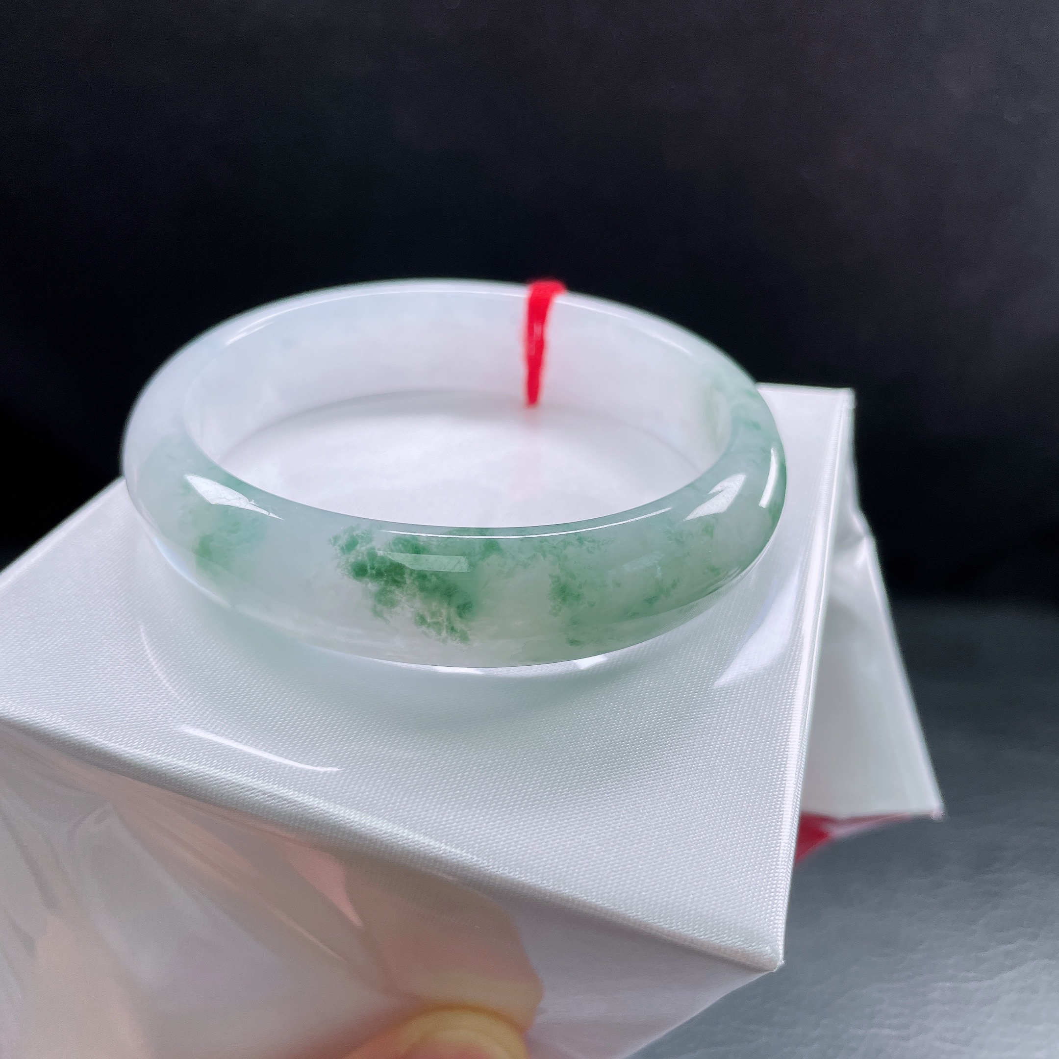 54圈糯化飘花贵妃手镯 细纹