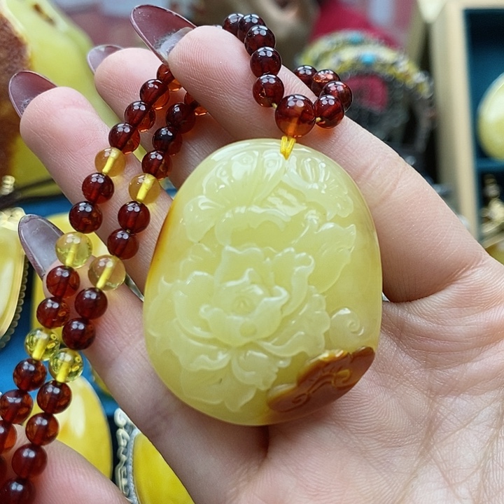 琥珀颈饰银S925镶嵌吊坠