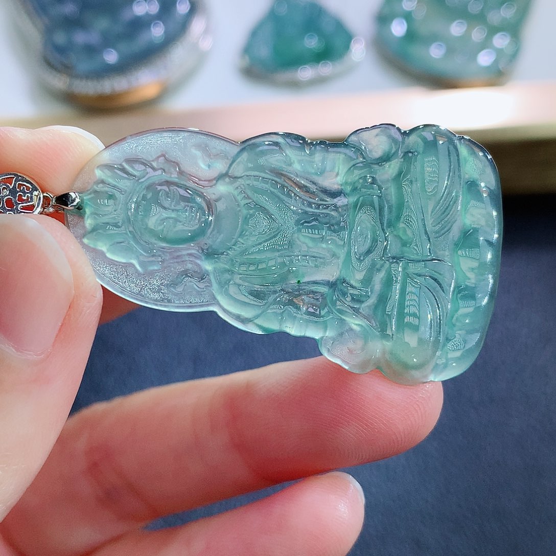 翡翠未镶嵌颈饰翡翠