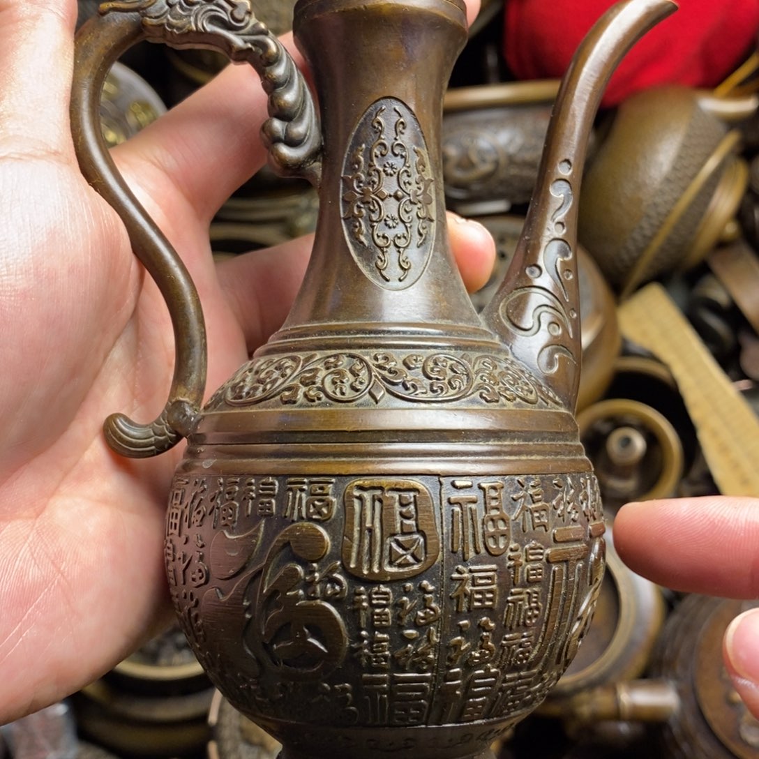 精美铜器做工精良