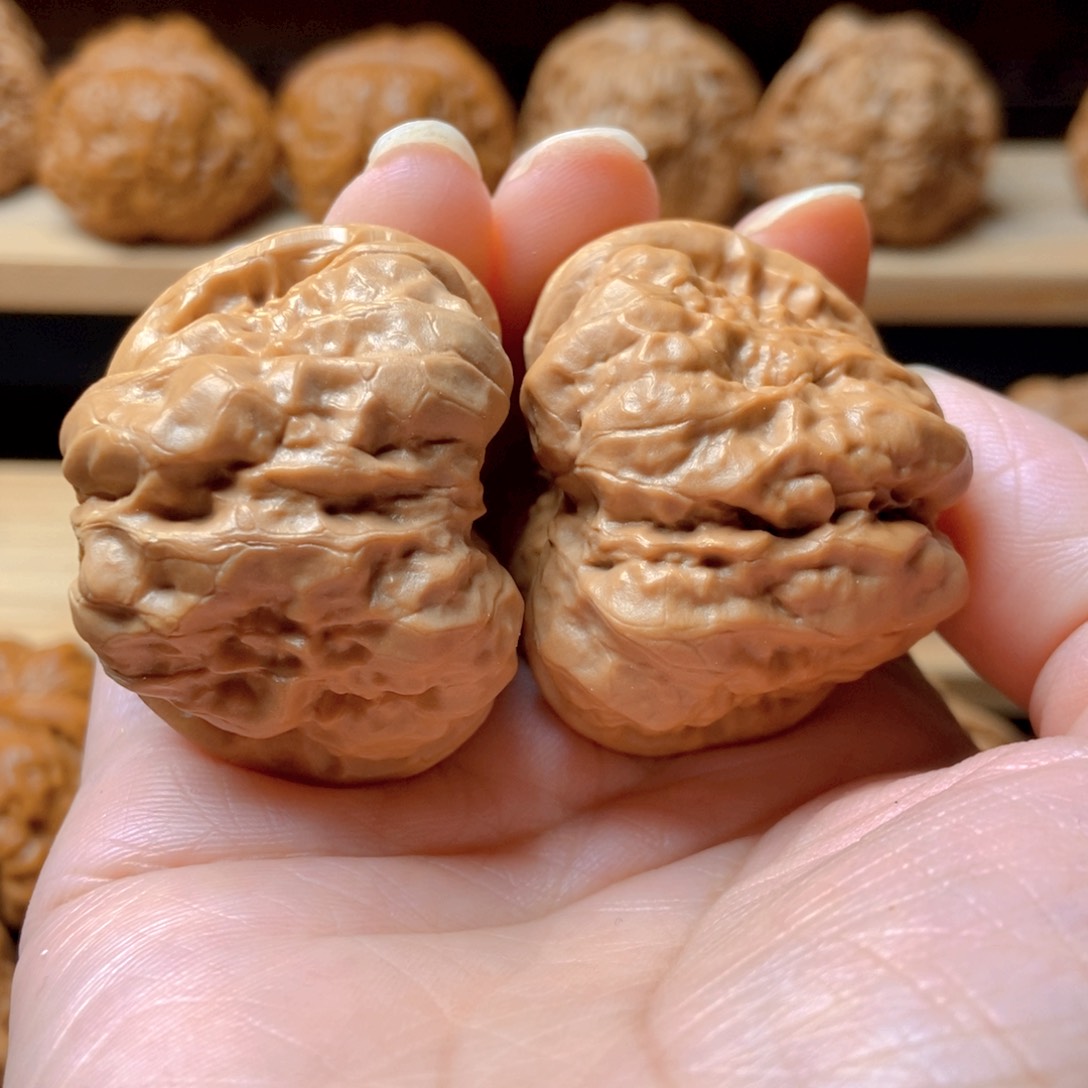 文玩核桃吊坠蛤蟆头