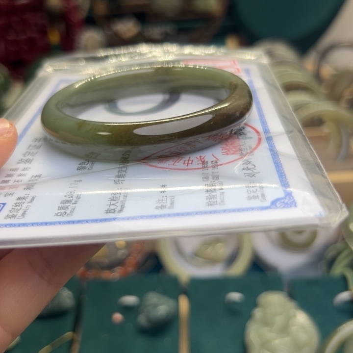 和田玉手镯未镶嵌54.8圈围5713