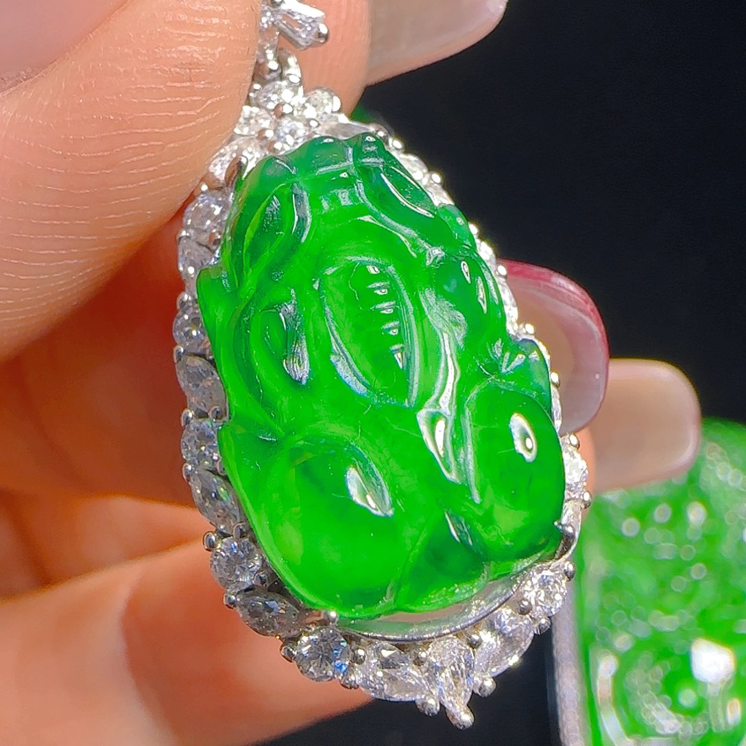 翡翠吊坠(赠链)银S925镶嵌