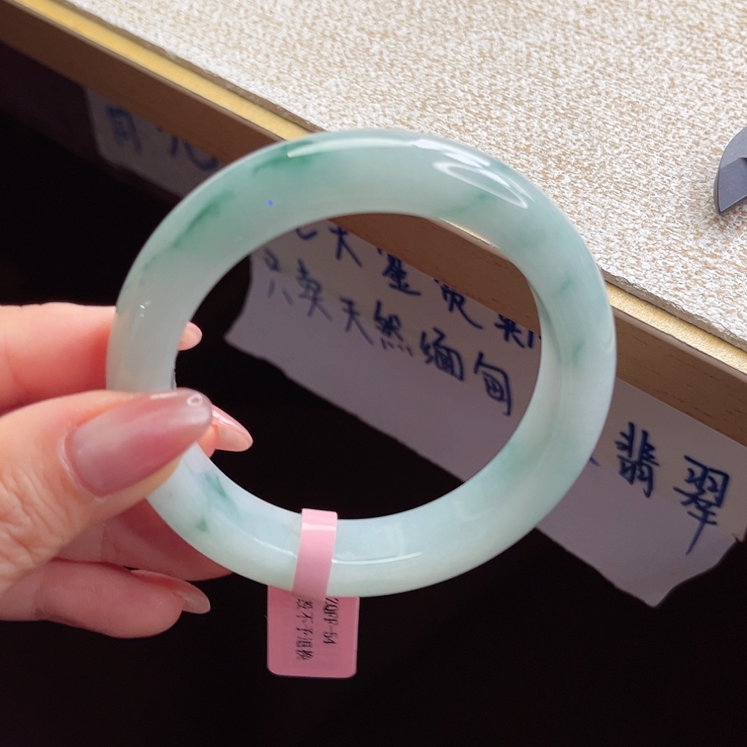 翡翠未镶嵌手镯手镯