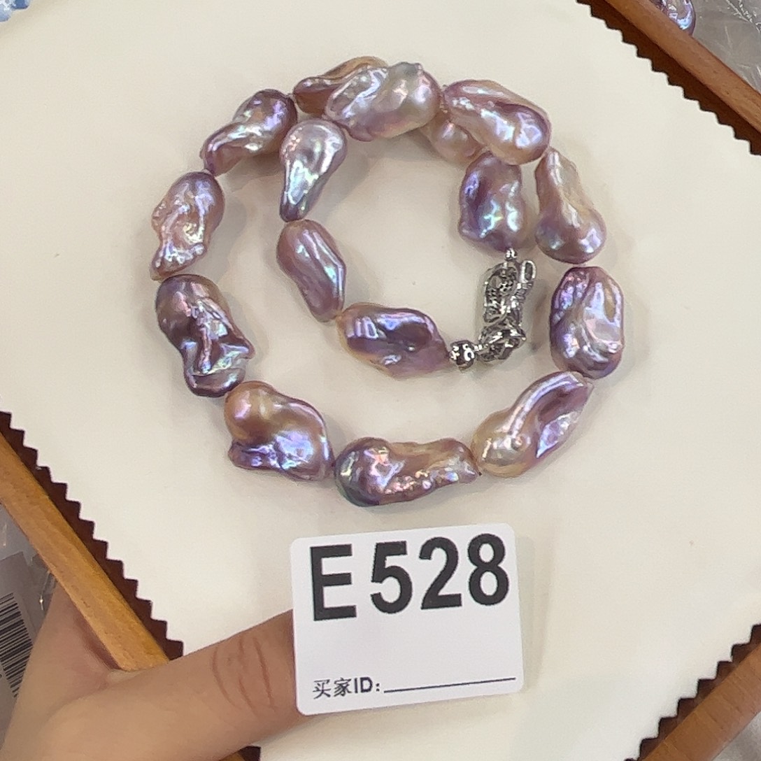 淡水珍珠合金颈饰