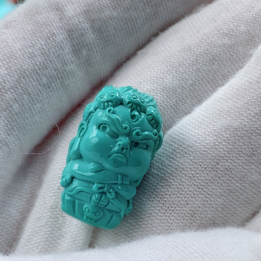 绿松石配饰未镶嵌