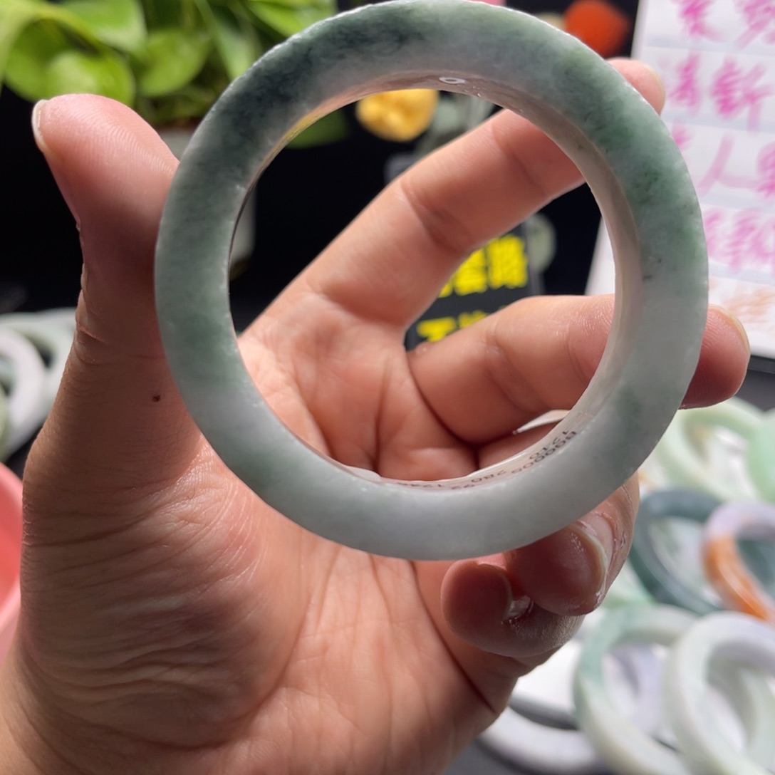 【闪购商品】定制翡翠手镯57-60未镶嵌