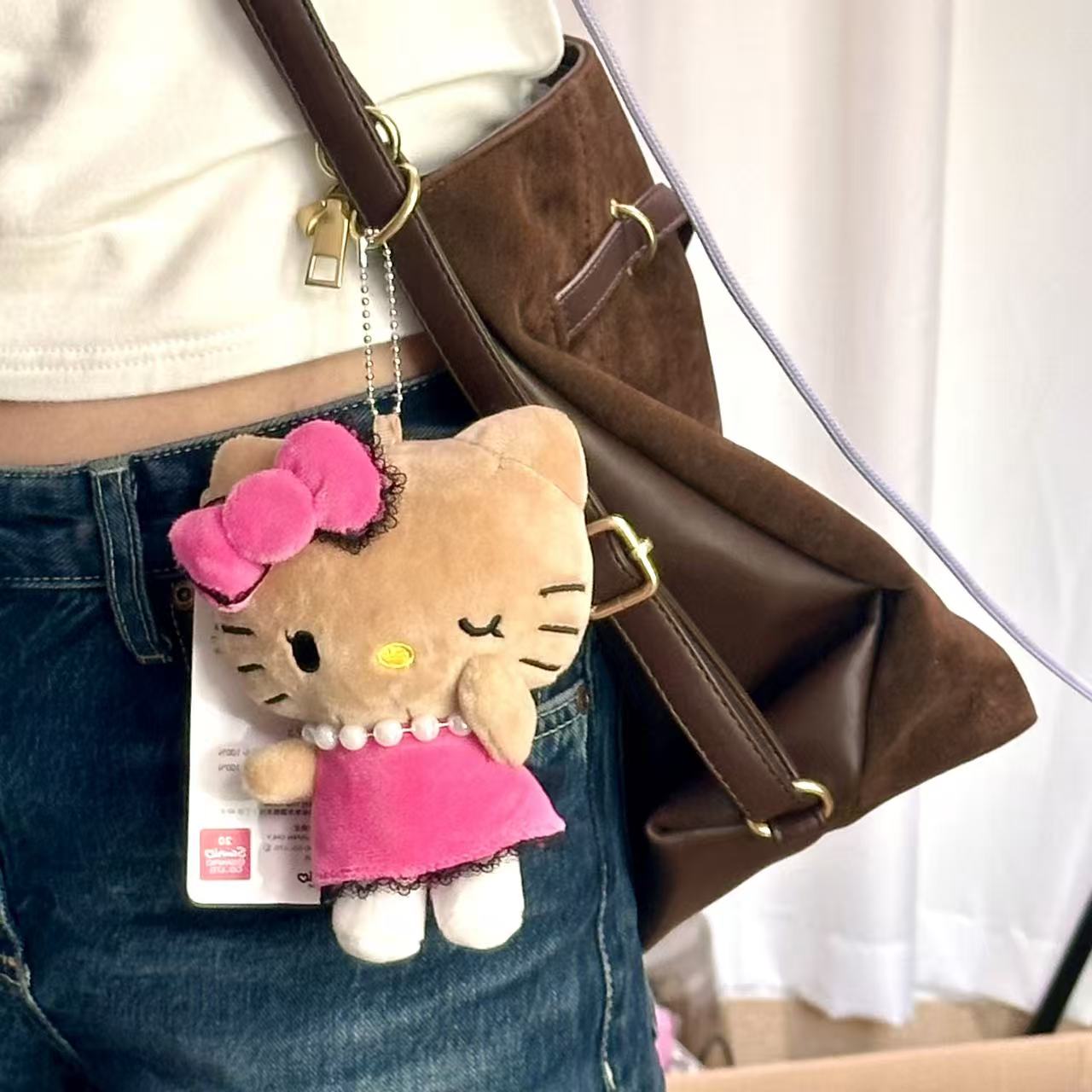 【日本限定】正版HELLOKITTY黑皮AVAIL联名粉裙珍珠豹纹KT挂件