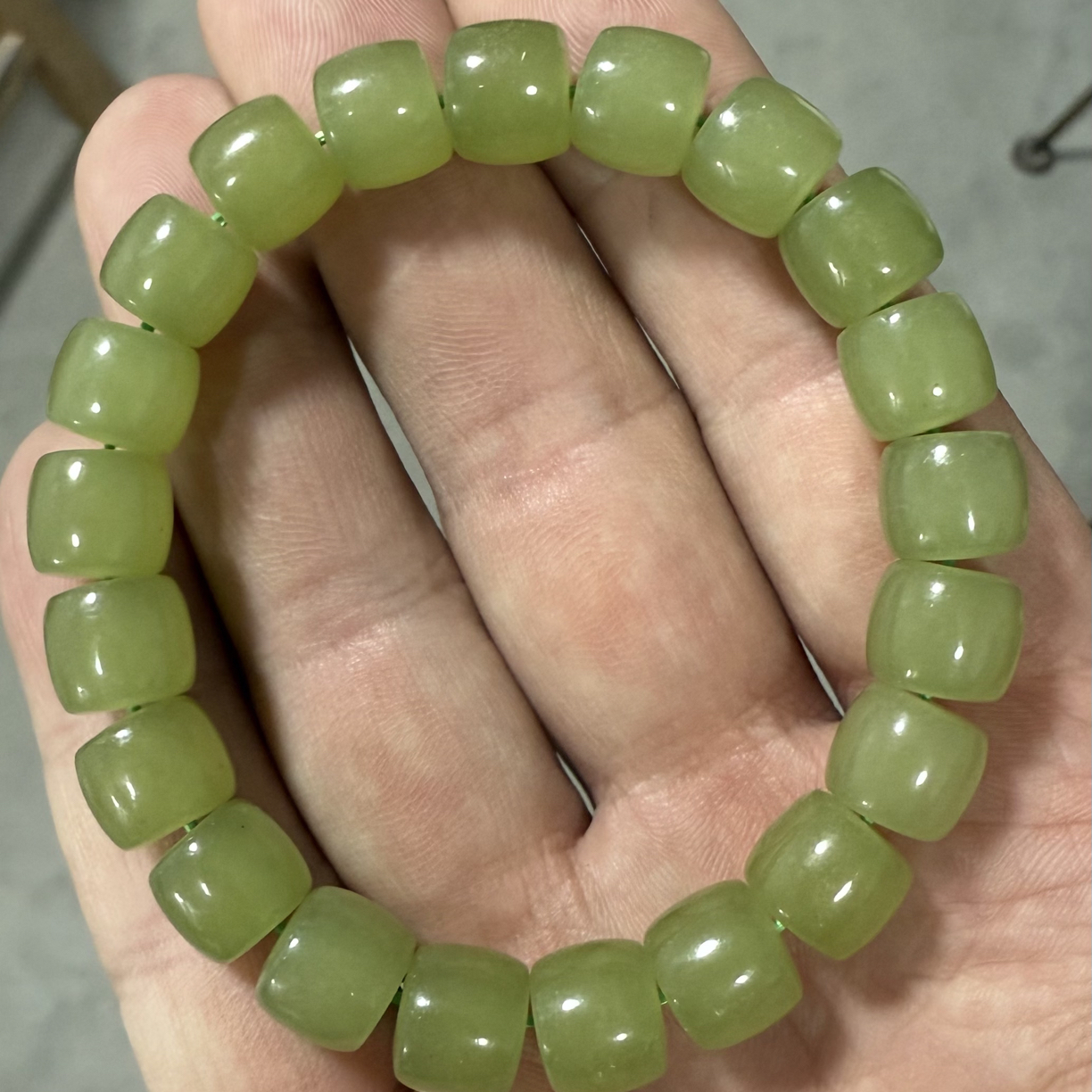 新人福利，青海精品山料卡10直切珠手串。