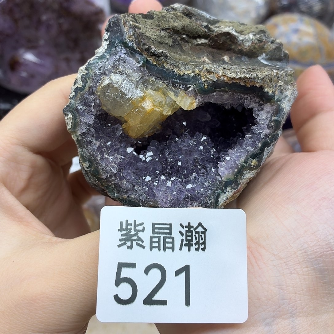 未镶嵌水晶大型摆件（非配饰）