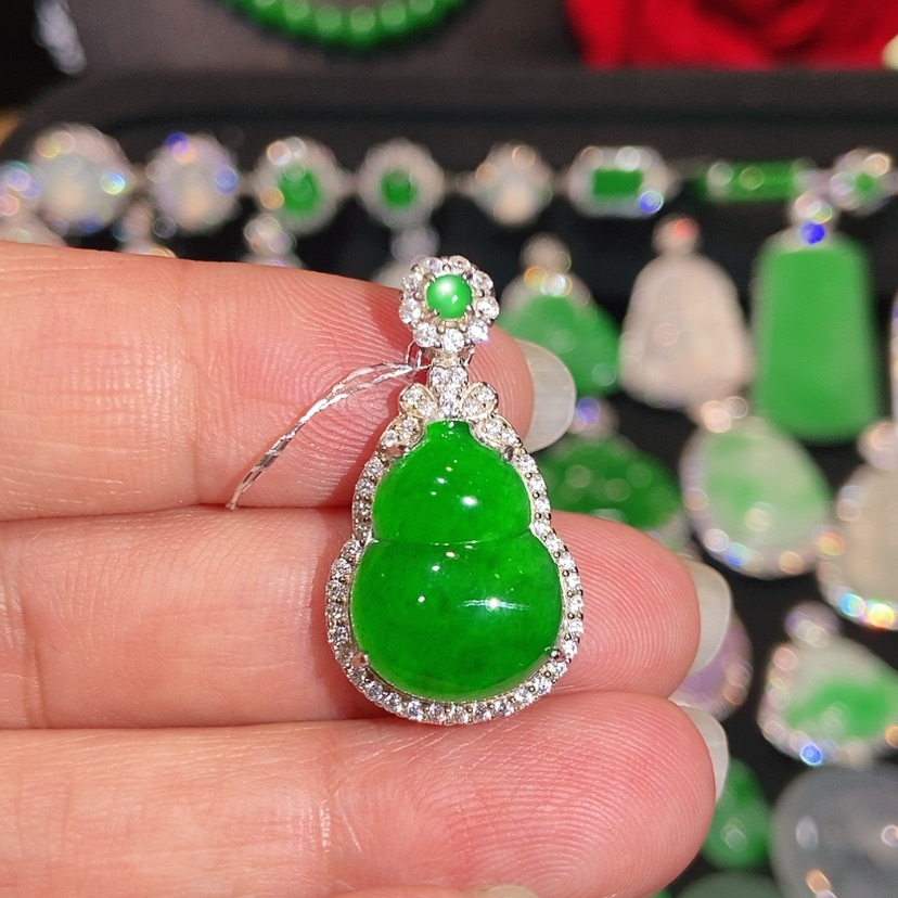 【闪购商品】颈饰未镶嵌翡翠天然翡翠