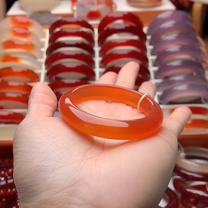 玛瑙/玉髓未镶嵌手镯