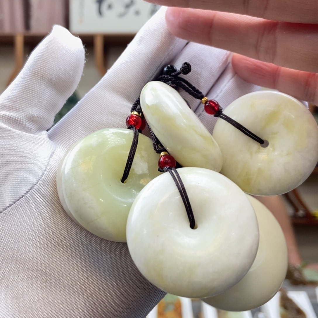 蛇纹石玉未镶嵌平安扣多样性发一件多样性发一件