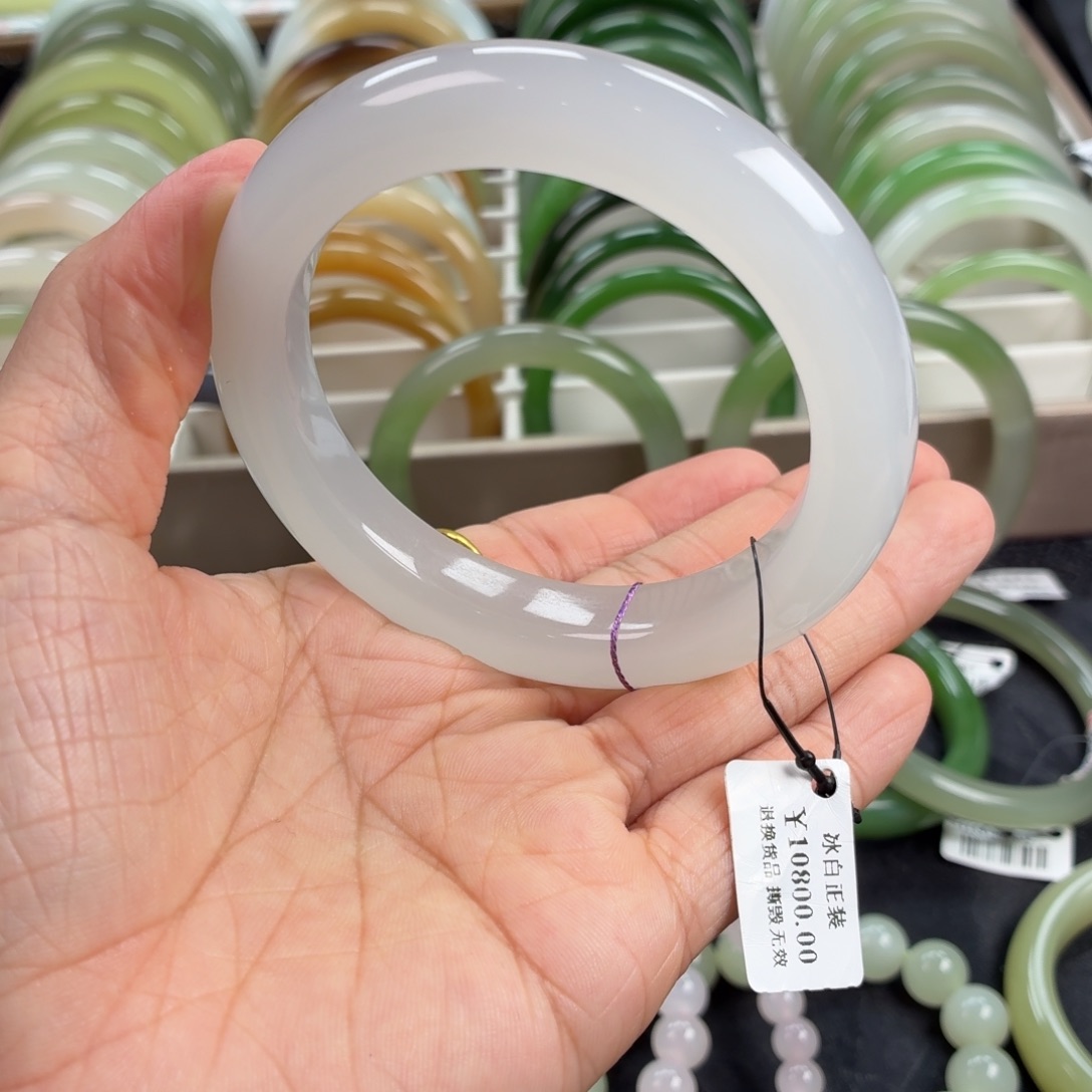 和田玉未镶嵌手镯高冰白玉毕业推荐18