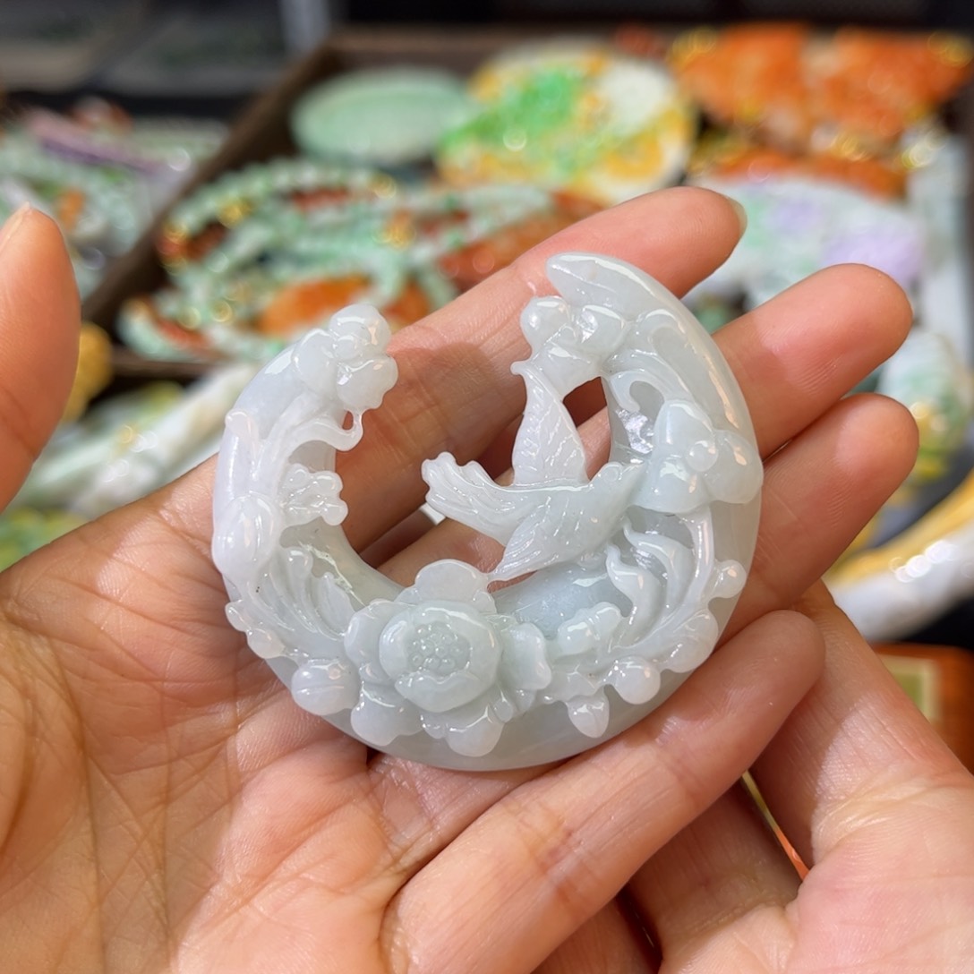 翡翠颈饰未镶嵌待编款