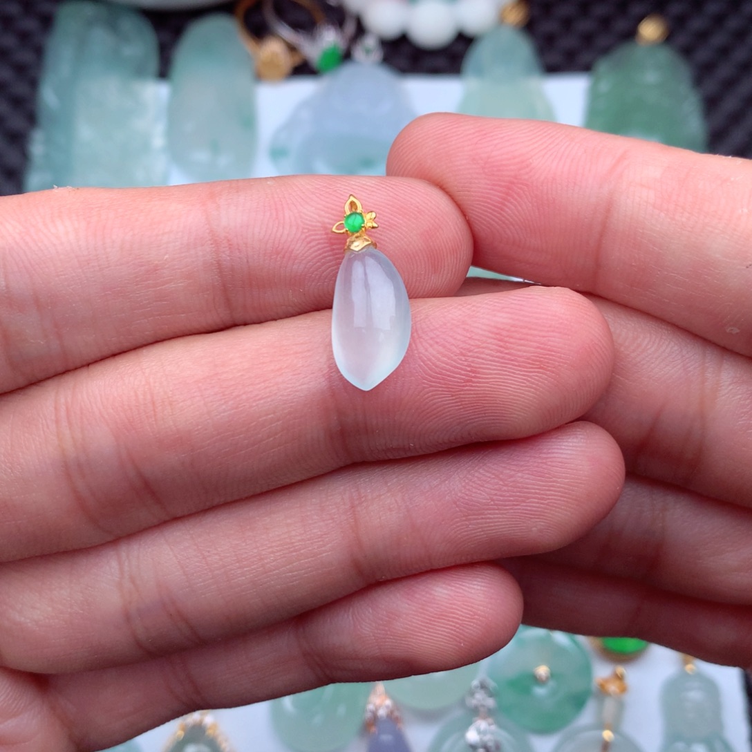 翡翠18K金镶嵌吊坠(不含链)