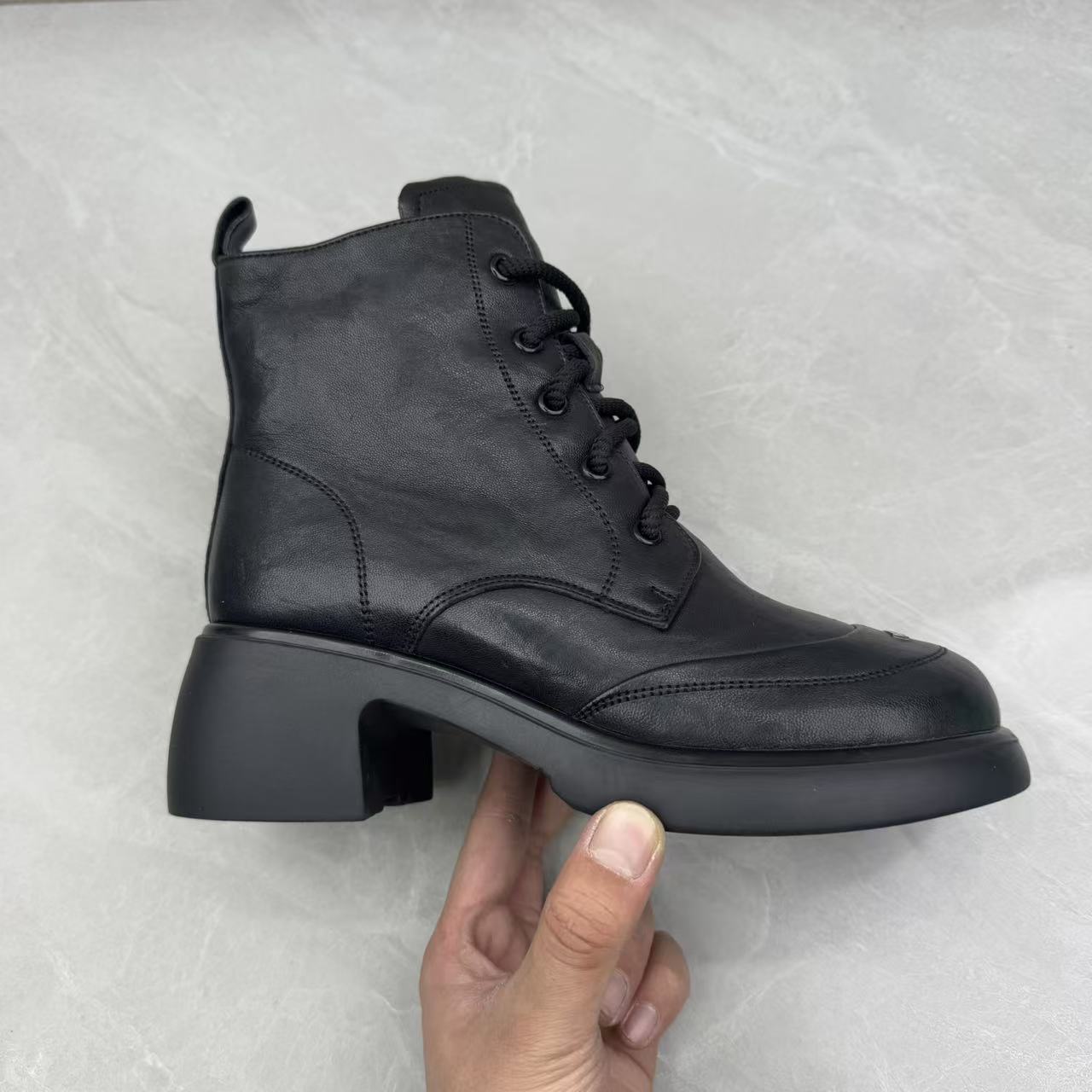 短靴女女靴子（羊皮）女 25130