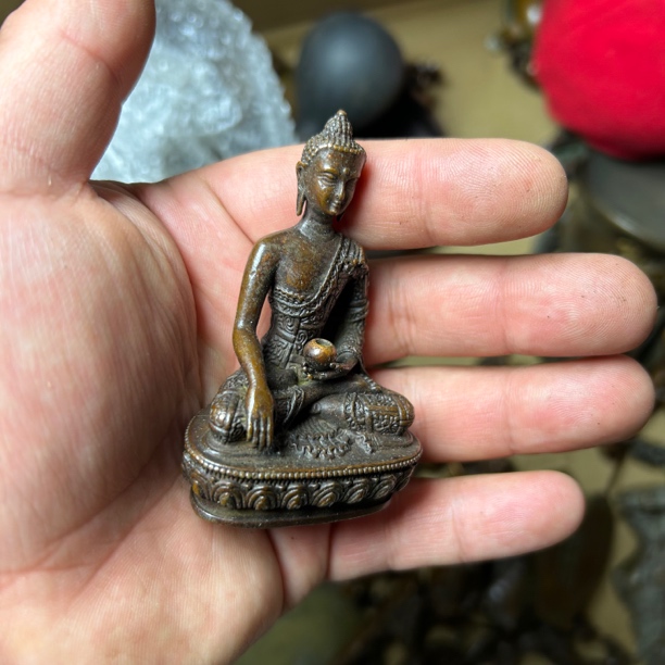 小佛创意设计摆件一个