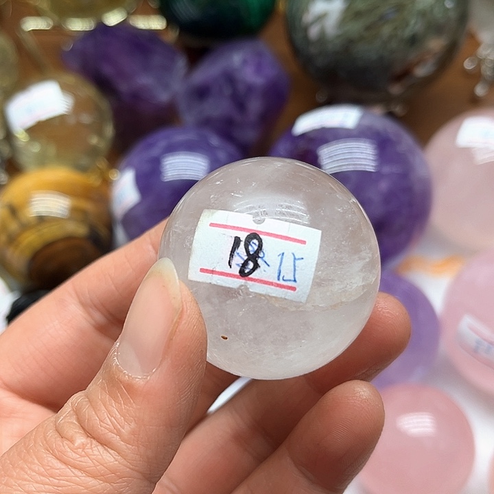 水晶87克白水晶球未镶嵌