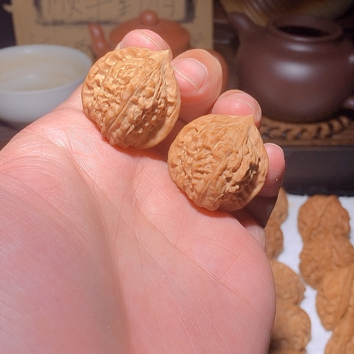 文玩核桃手把件野生寿桃