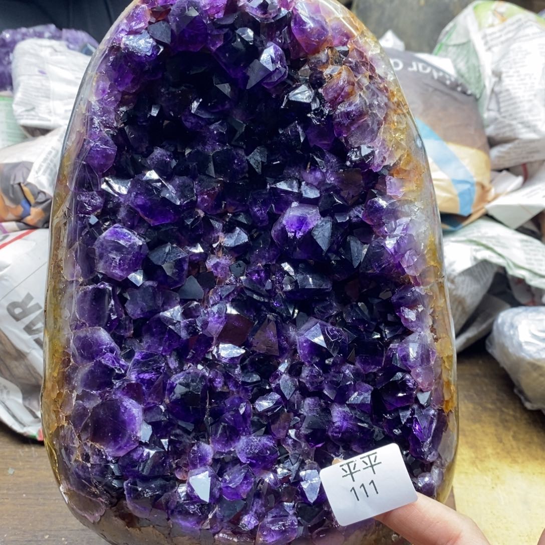 紫晶乌拉圭未镶嵌