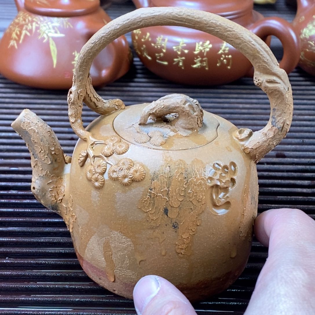 紫砂茶壶见**田白定2 处理价