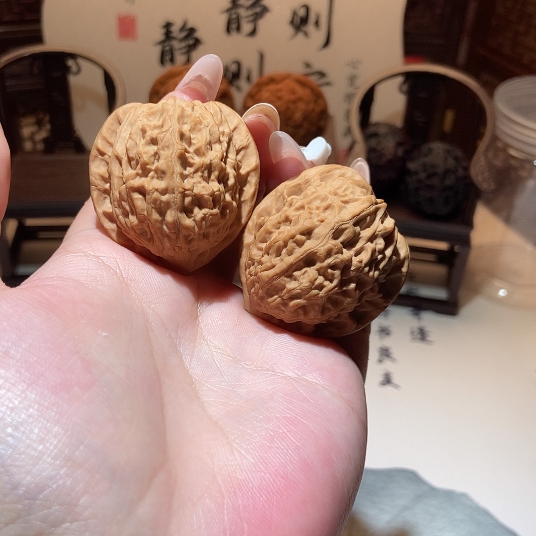 吊坠文玩核桃37金牛