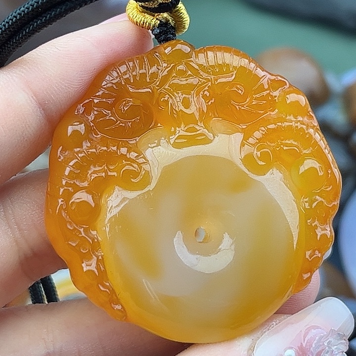 玛瑙手饰未镶嵌秋**藏