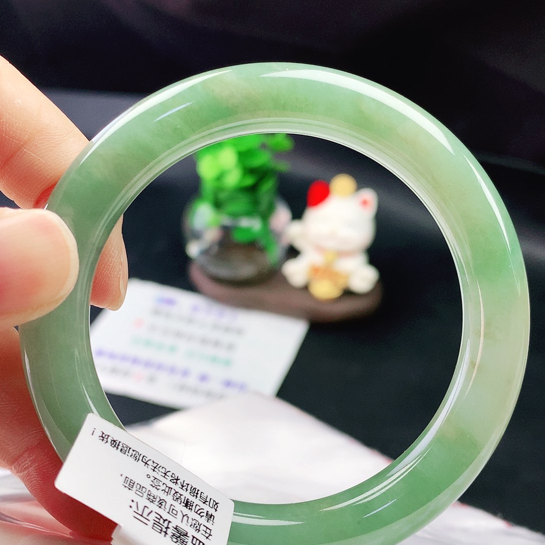 未镶嵌手镯翡翠56圆
