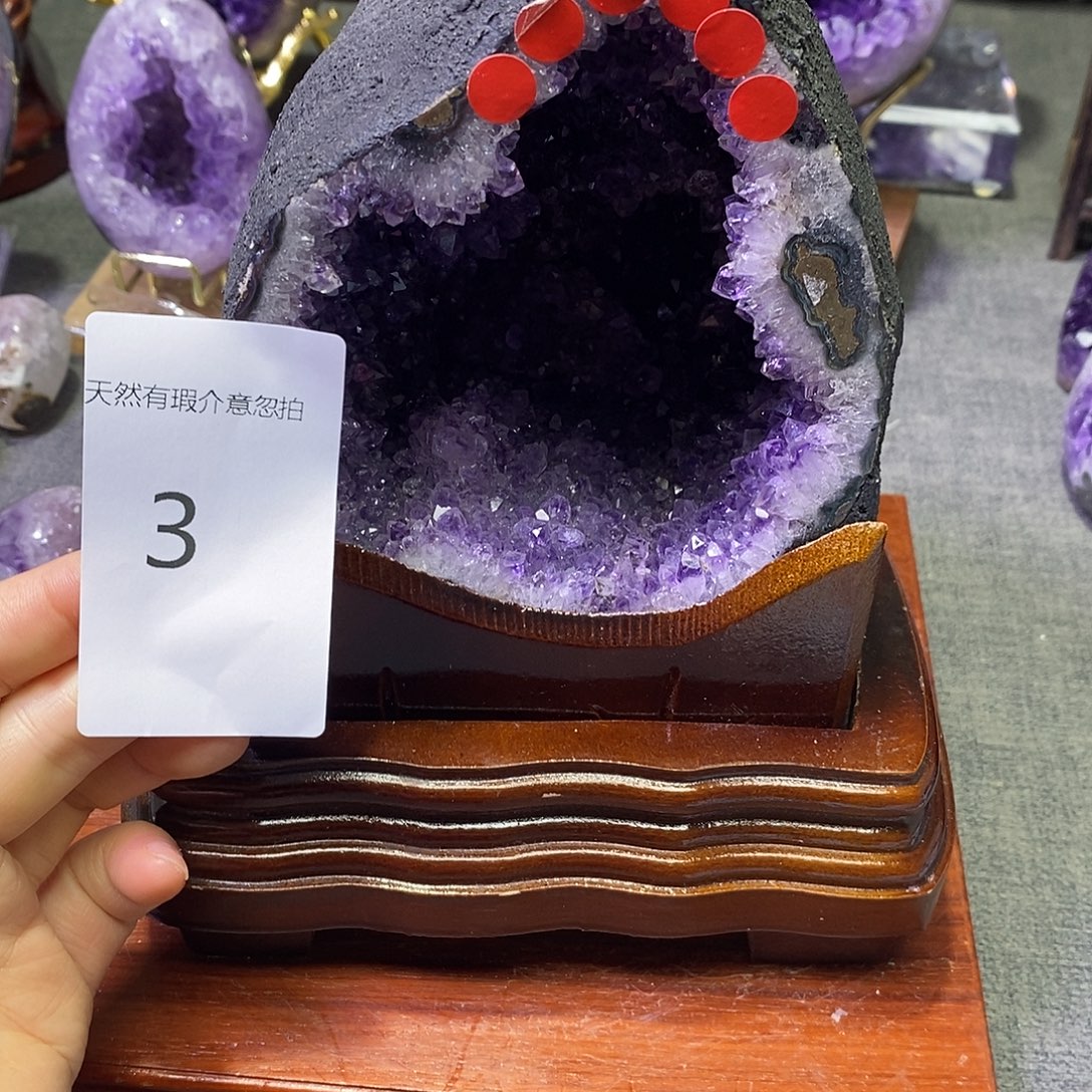 夏***、珠宝半成品未镶嵌紫晶