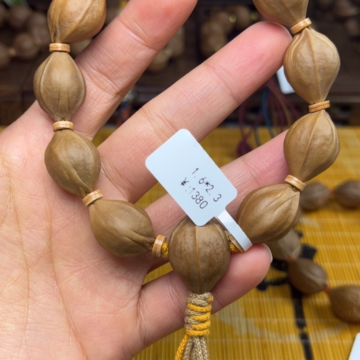 橄榄核手串/手链（**）三面佛1.6*2.3